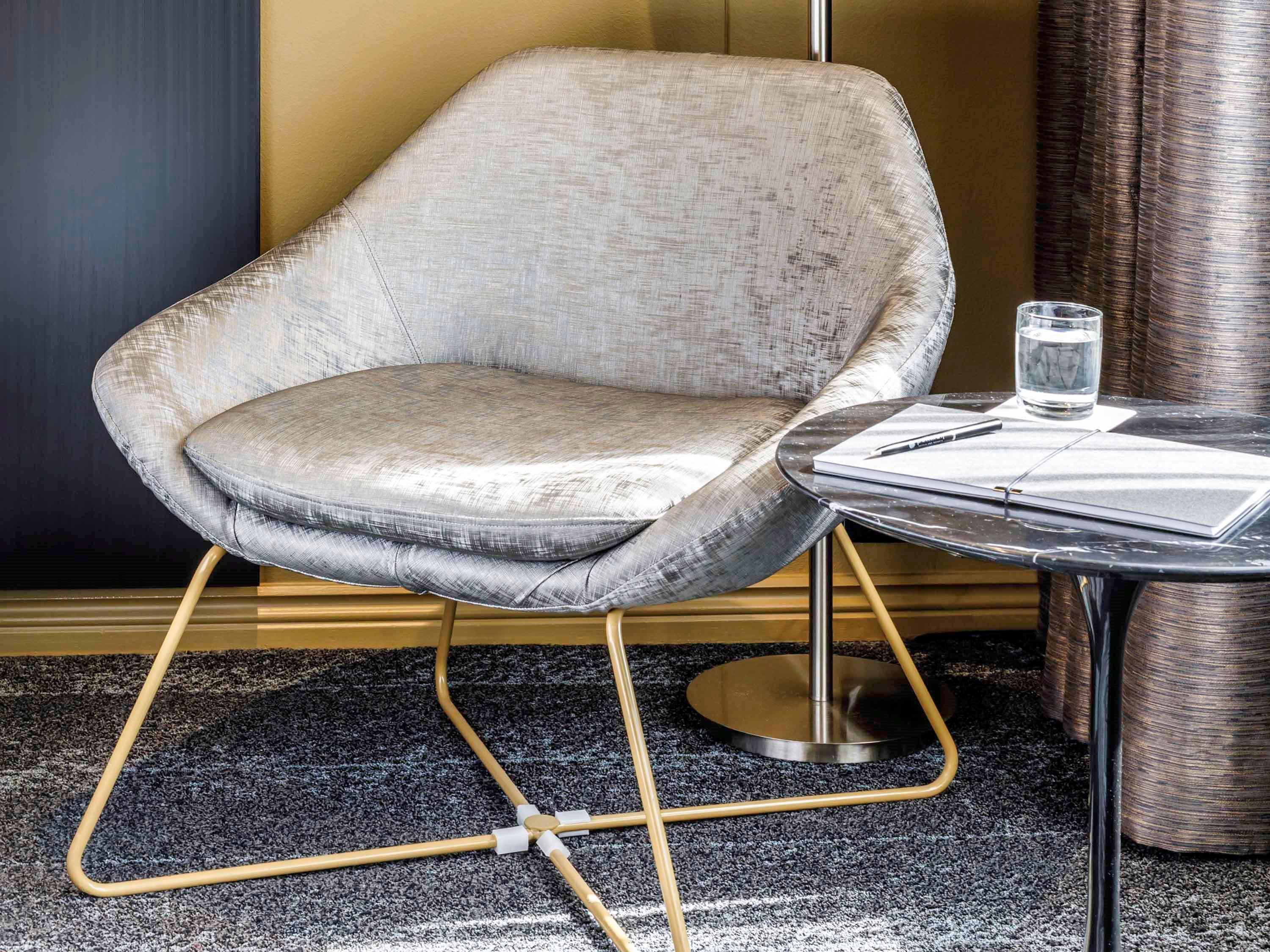 Pullman Sydney Hyde Park Sidney Exterior foto Armchair